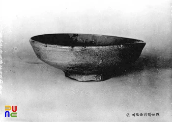 보림사 대적광전 북석탑 출토 백자 접시