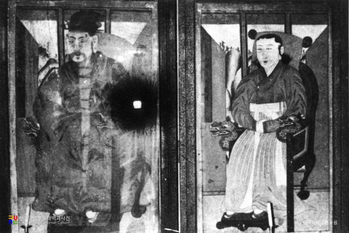 김수로왕과 왕비 영정