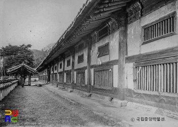 합천 해인사 장경판전 수다라장 정면