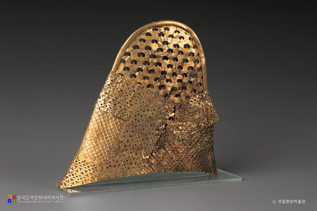 금관총 금관 금제관모