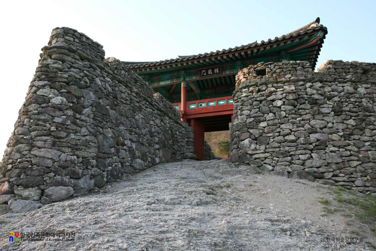 담양 금성산성 보국문 정측면