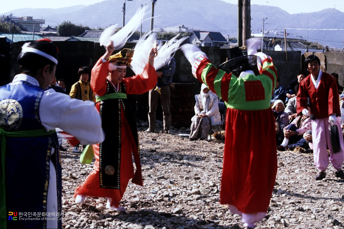 동해안 별신굿 / 문굿