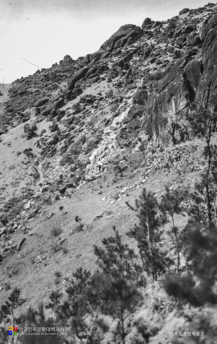 경주 남산 일원 중 대지암곡 폐사지 전경