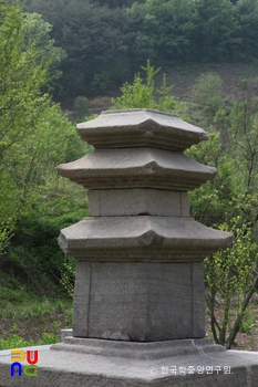 의령 성황리 삼층석탑 탑신부