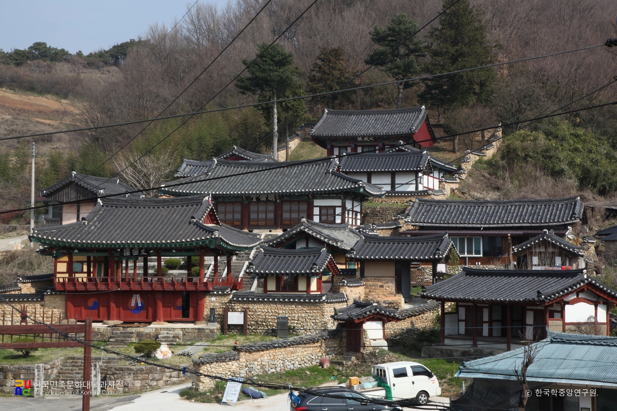 함양 함양향교 전경