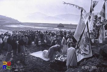 서해안 배연신굿 / 선주 분향재배