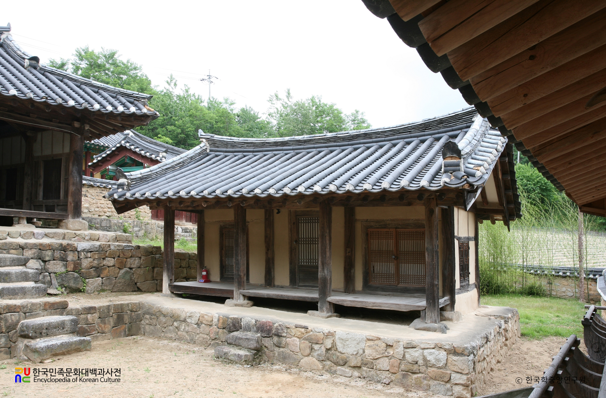 안동 예안향교 동재 정측면