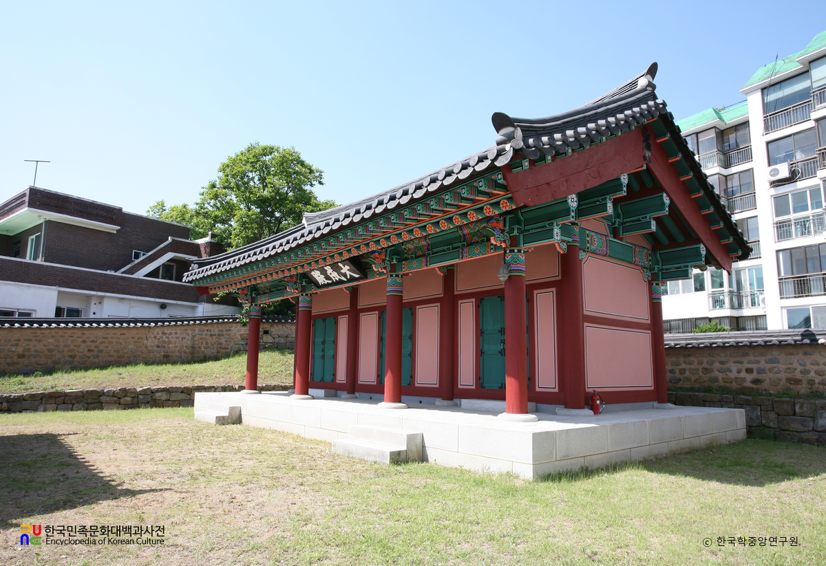 영덕향교 대성전 정측면