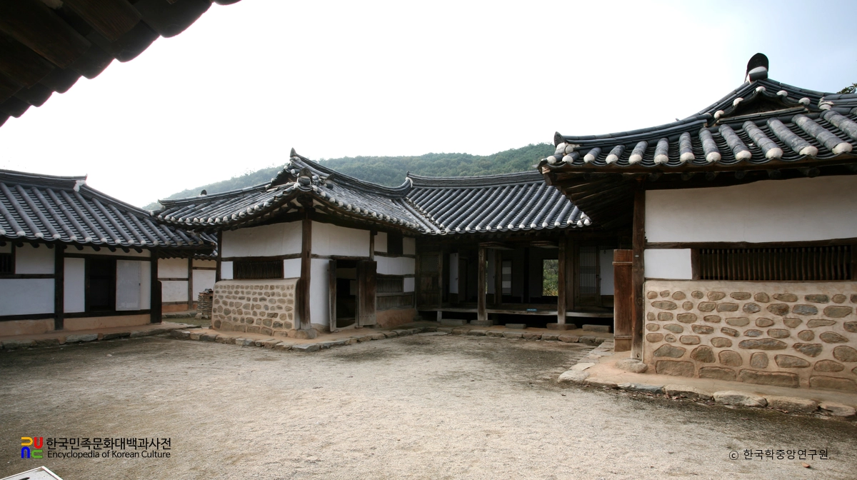 정읍 김명관 고택 안채 정측면