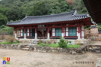 김해 신산서원 산해정 정측면