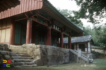 김제향교 대성전 정측면