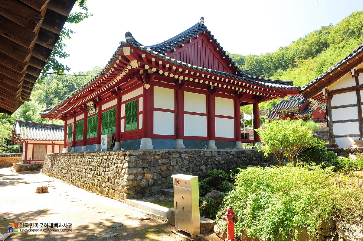 장흥향교 명륜당 측면