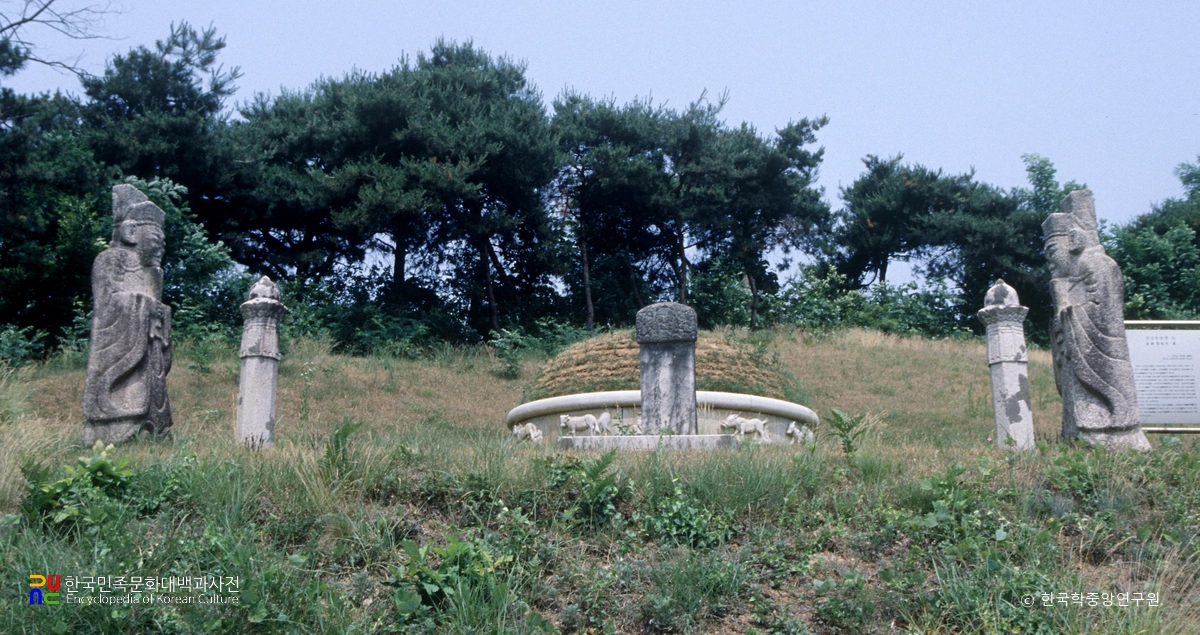 김상용 선생 묘