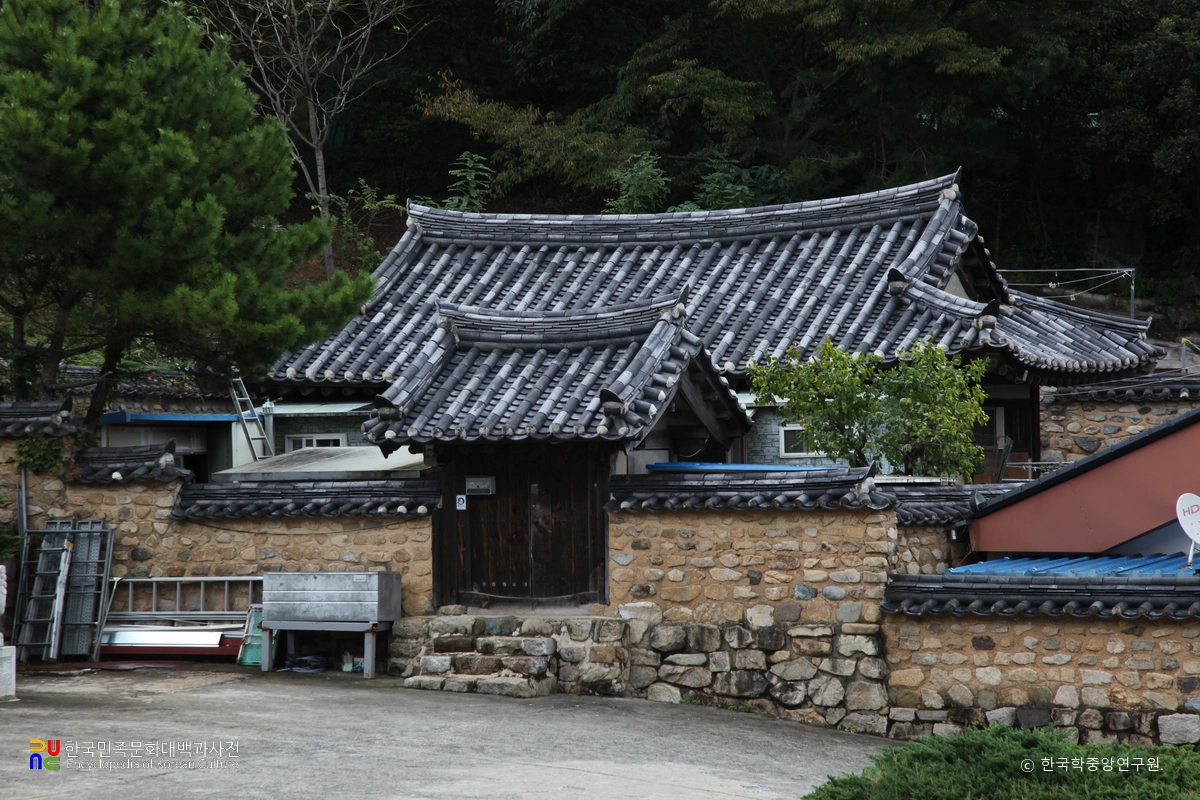 김해 송담서원 관리사 전경