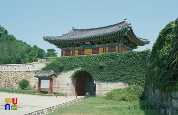 강화산성 중 남문 정측면