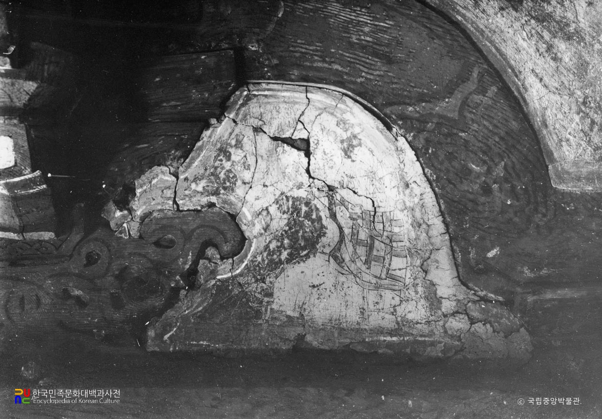 예산 수덕사 대웅전 내부 벽화