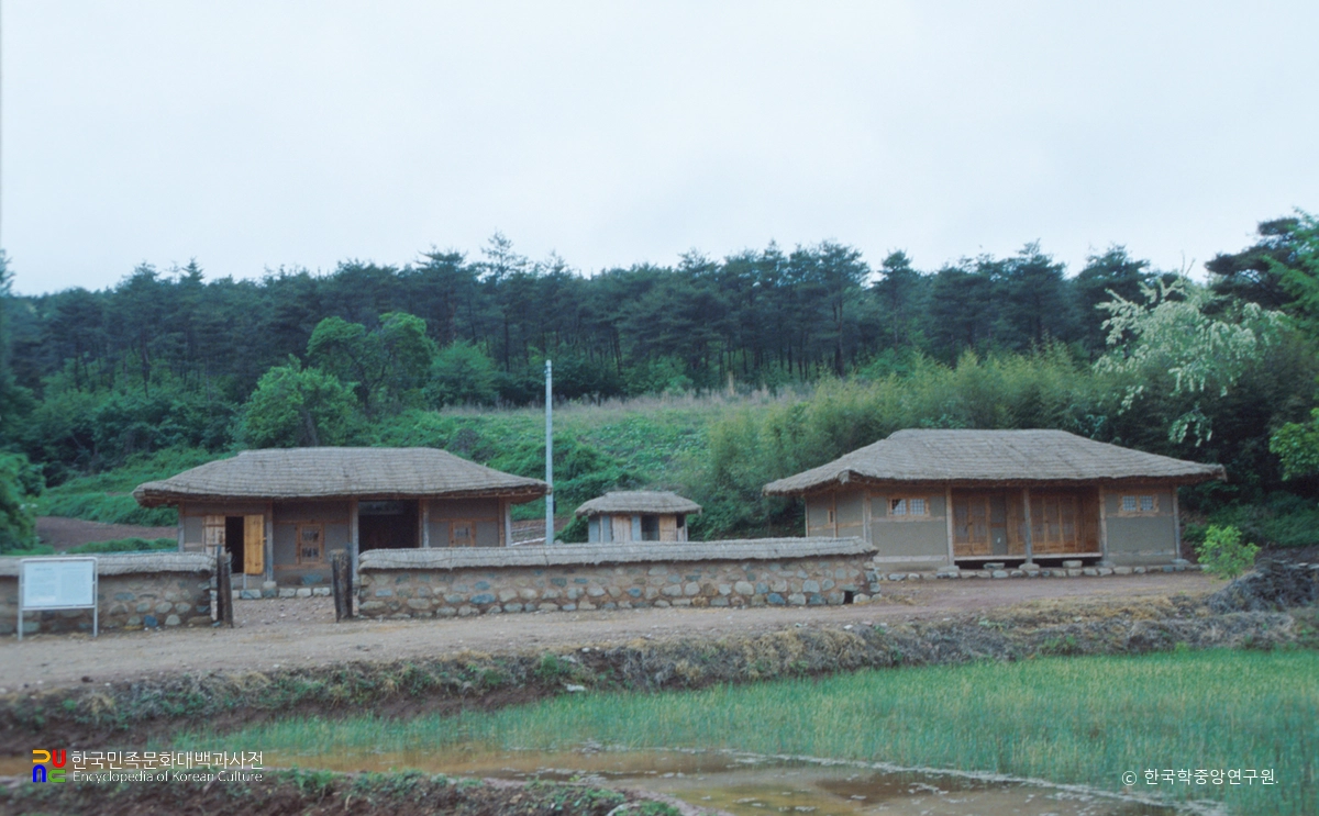 신돌석 장군 생가지