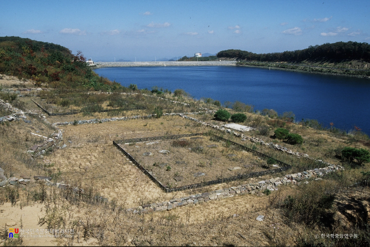 적상산 사고지 유구