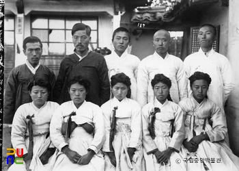 함경남도 단천군 관남리 사람들의 모습