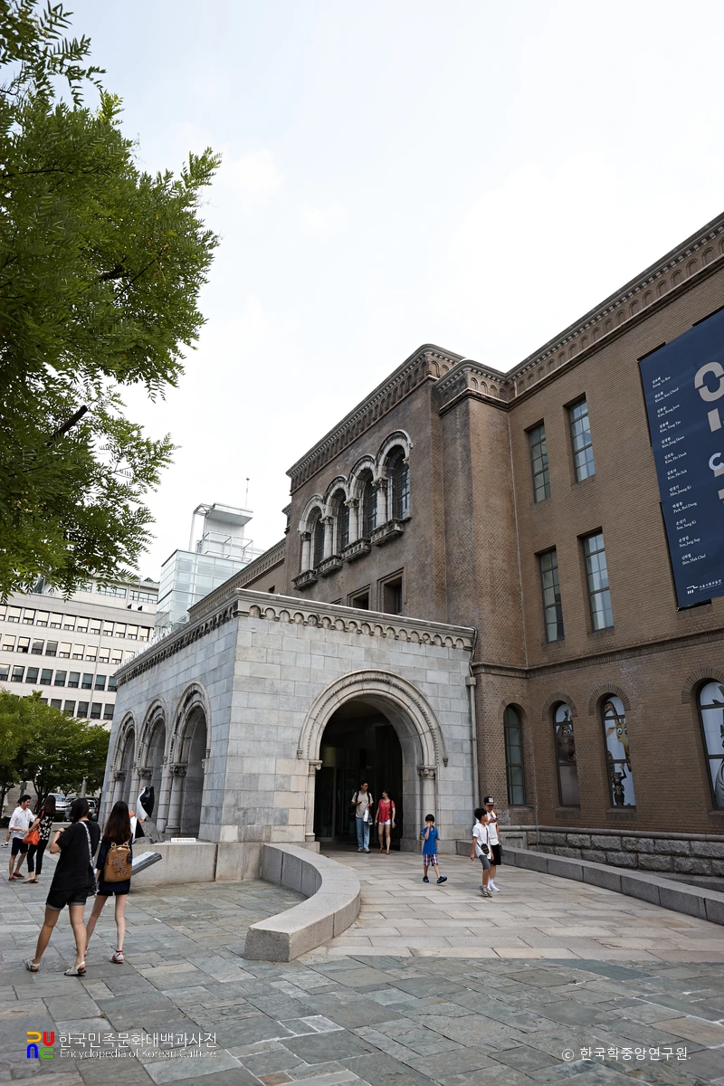 서울 구 대법원 청사 정측면