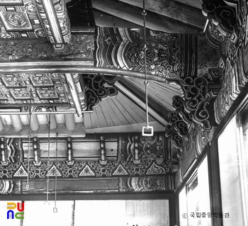 서울 경복궁 교태전 건순각 대청 천장