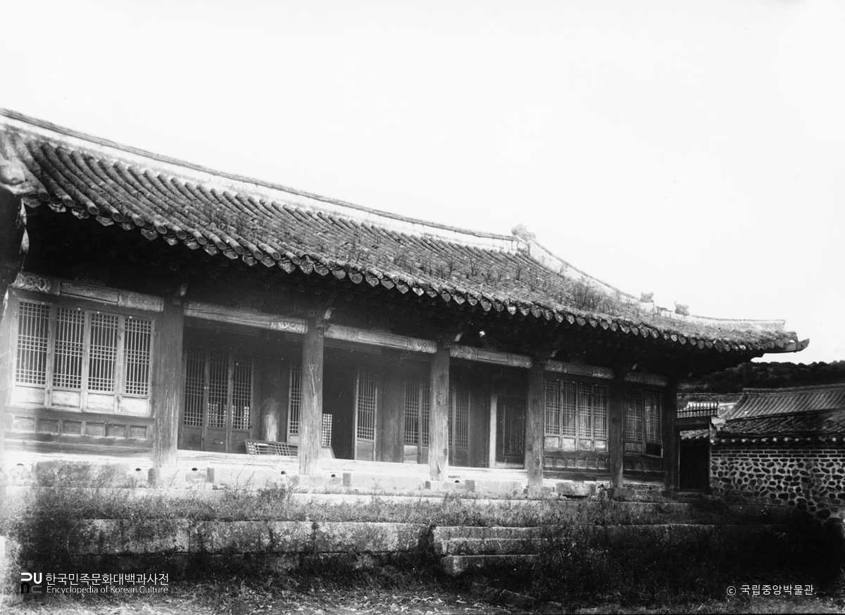 경기도 광주 남한산성 행궁 중 하궐 정측면