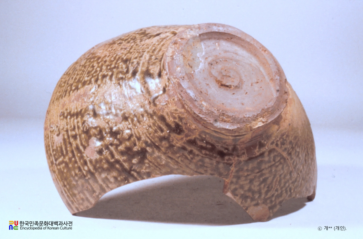 인천 경서동 녹청자 요지 출토 유물