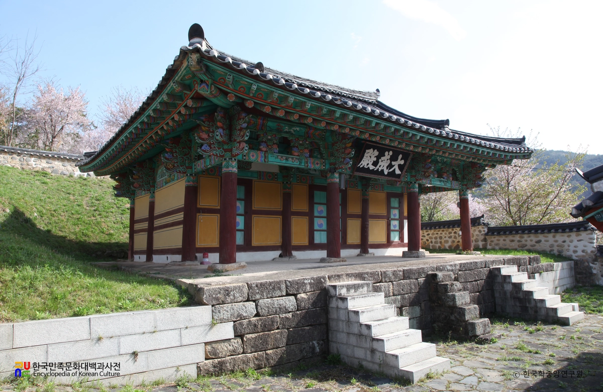 산청향교 대성전 정측면