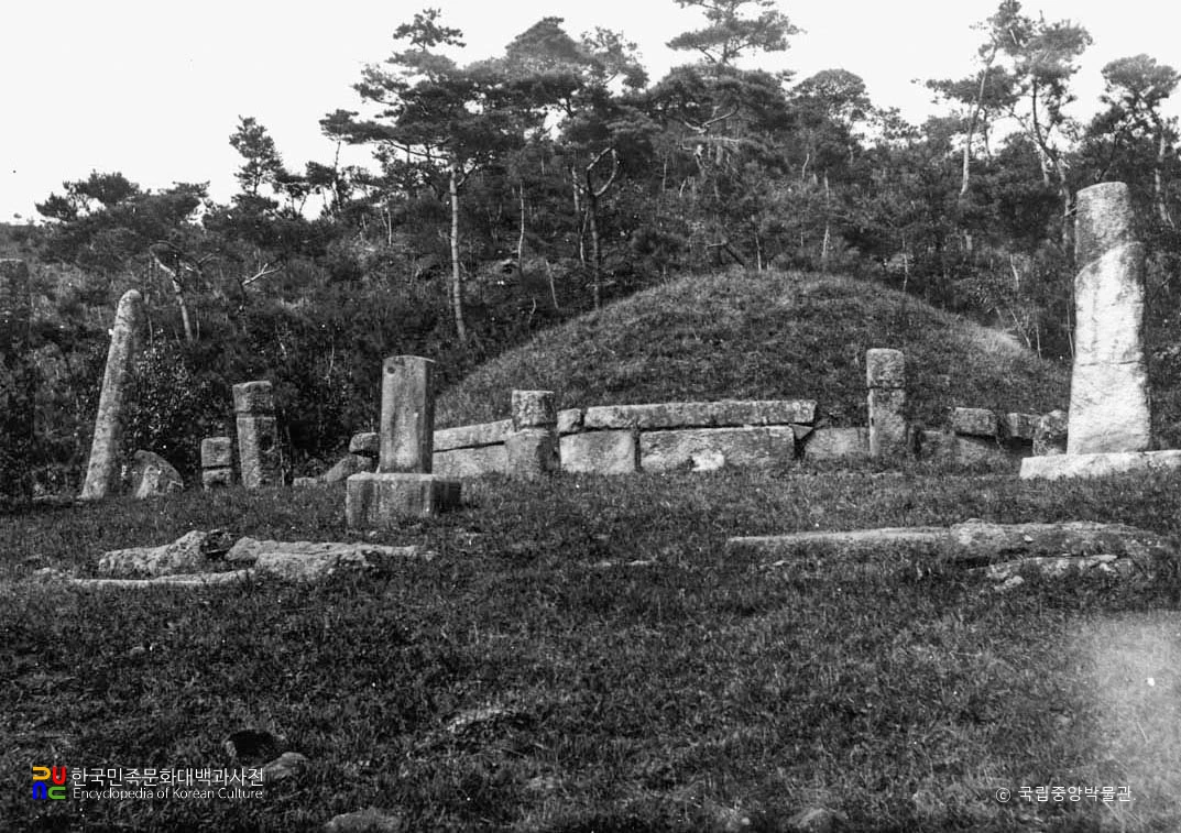 개풍 고려 대종 태릉 좌측면