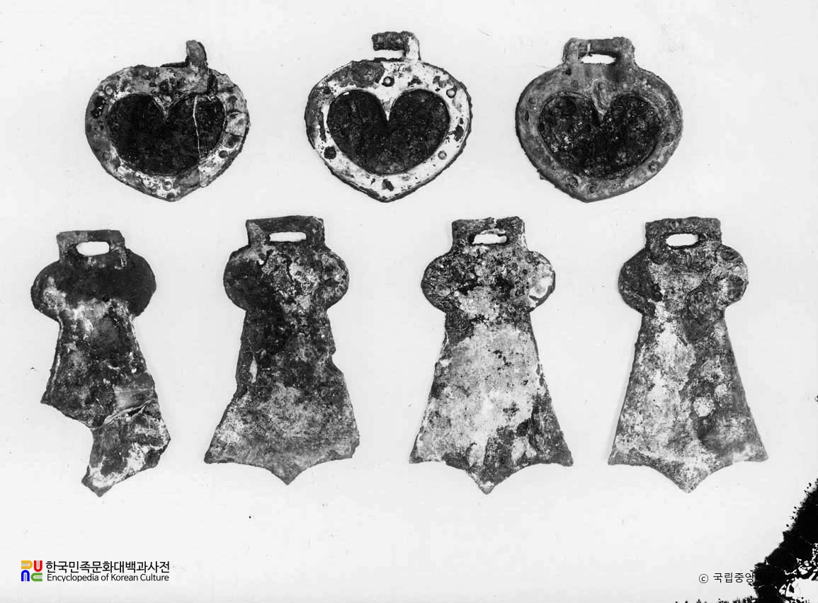 경북 경주 황오리 제16호분 행엽