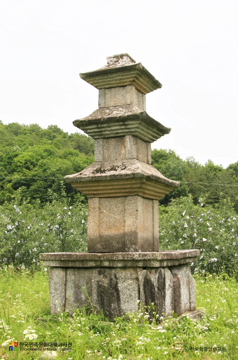 문경 내화리 삼층석탑