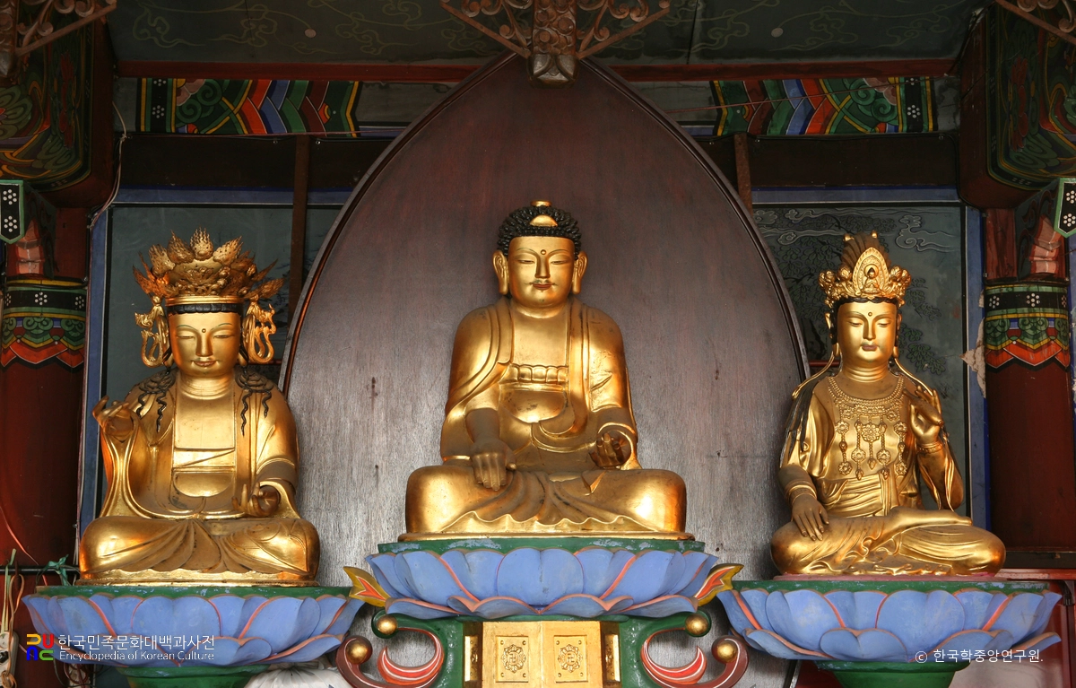 혜봉원 목조석가여래삼존상