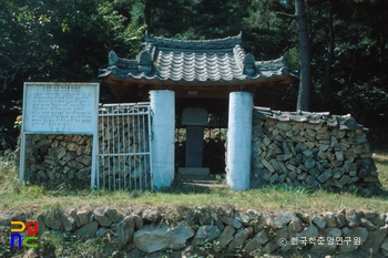 울주 위열공 김취려 태지 비각 정면