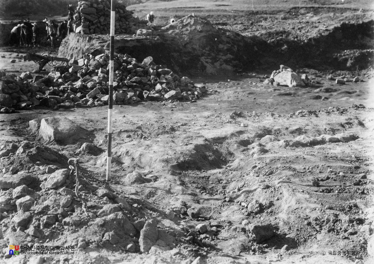 부여 가탑리 폐사지 발굴모습