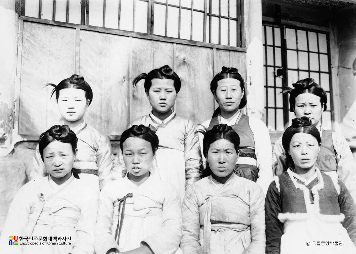 평안북도 창성군 여인들의 모습