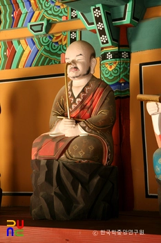 부안 개암사 응진전 16나한상