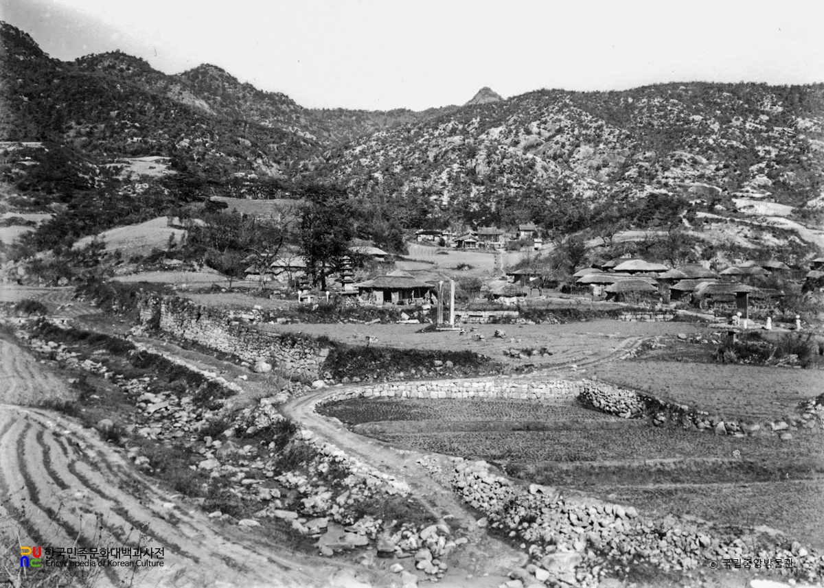 영통사 당간지주