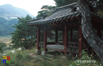 괴산 일가정 정측면