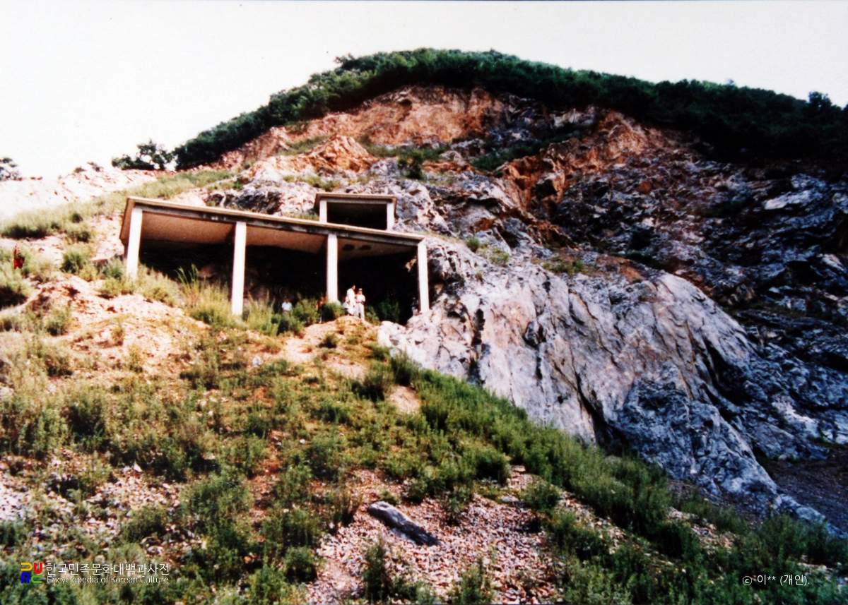 요령 묘후산 유적