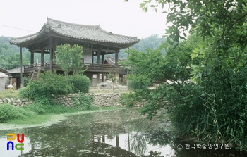 김천 방초정 정측면