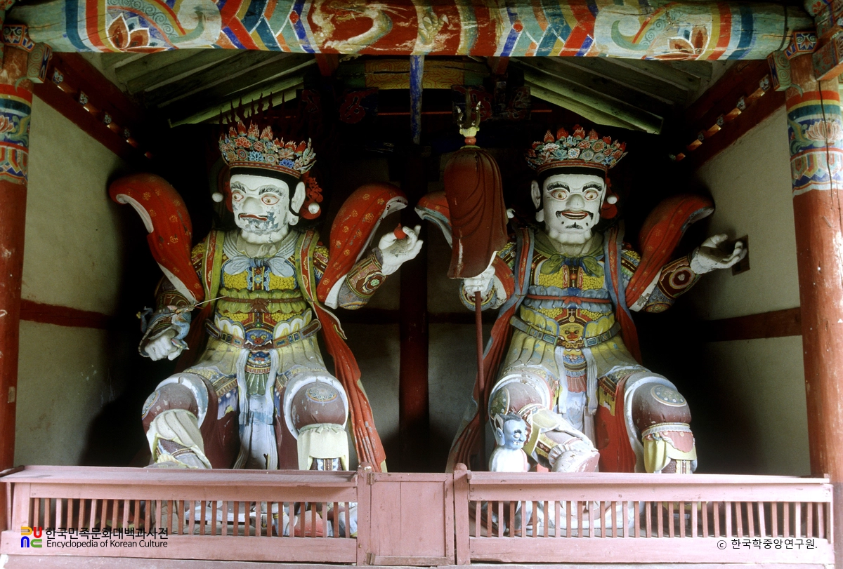 적천사 목조사천왕의자상