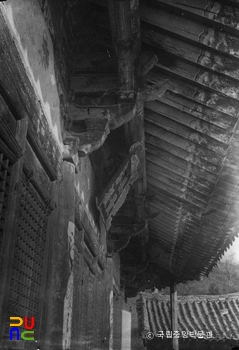 영주 부석사 무량수전 공포와 현판