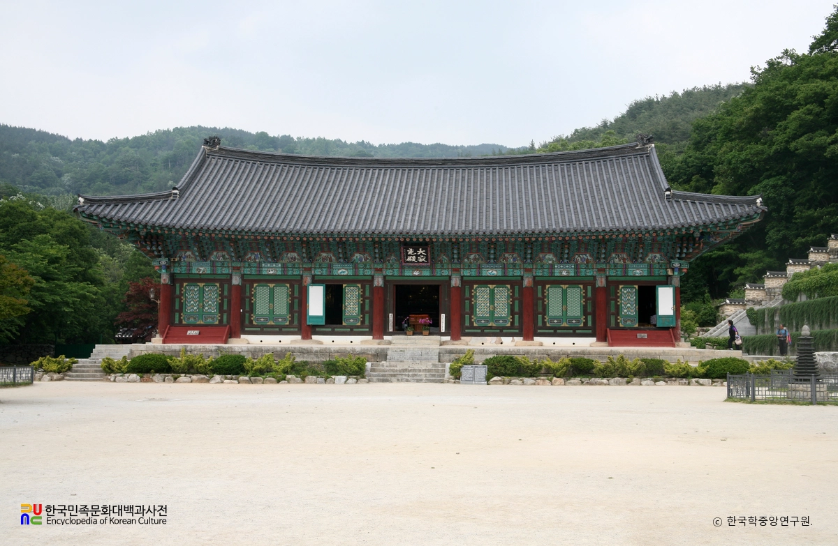 김제 금산사 대적광전 정면