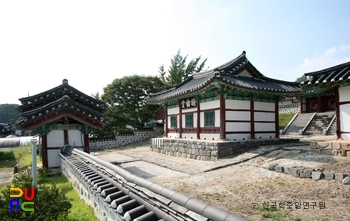 당진 면천향교 명륜당 정측면