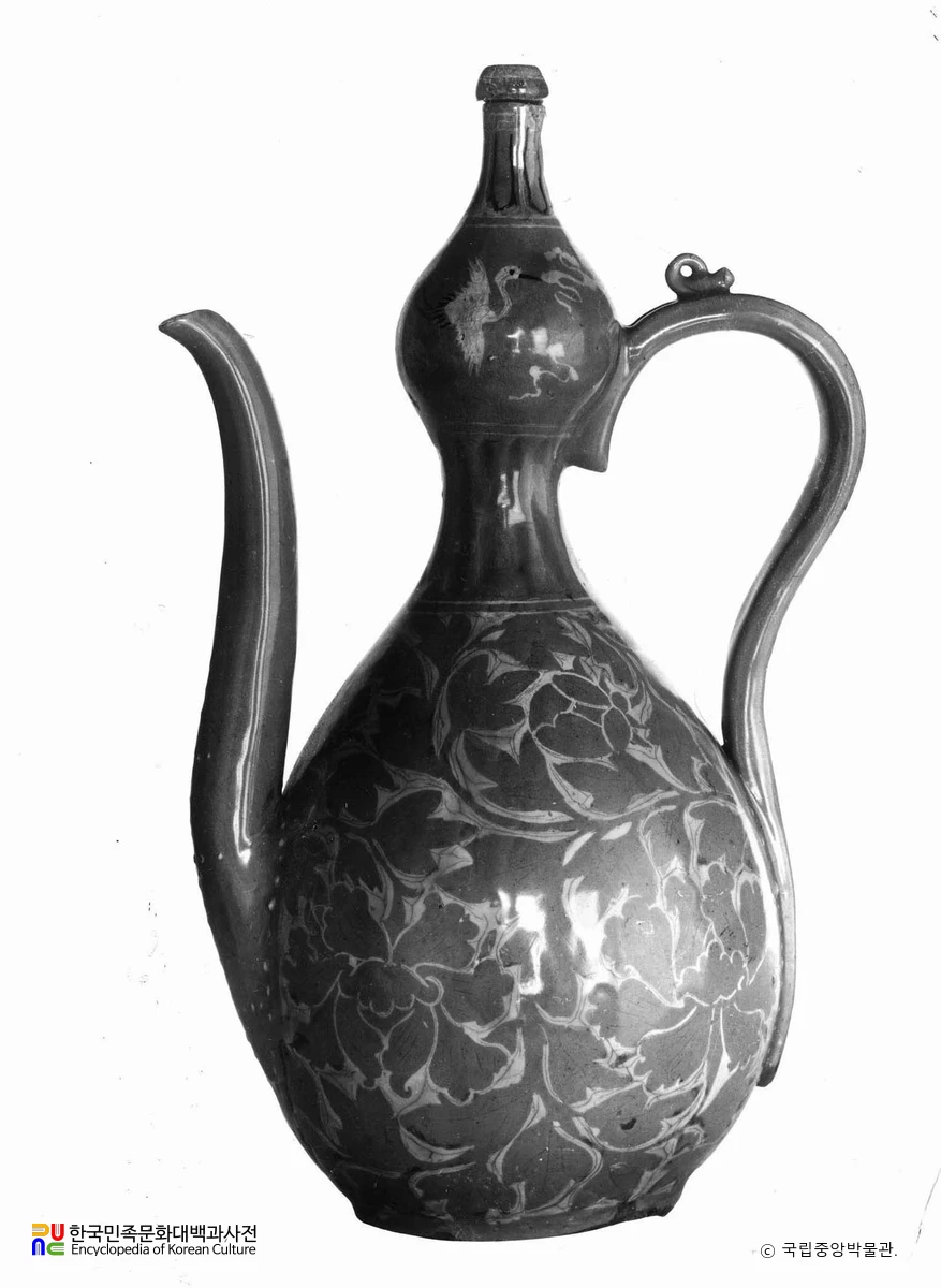 청자 상감 모란문 표형 주전자