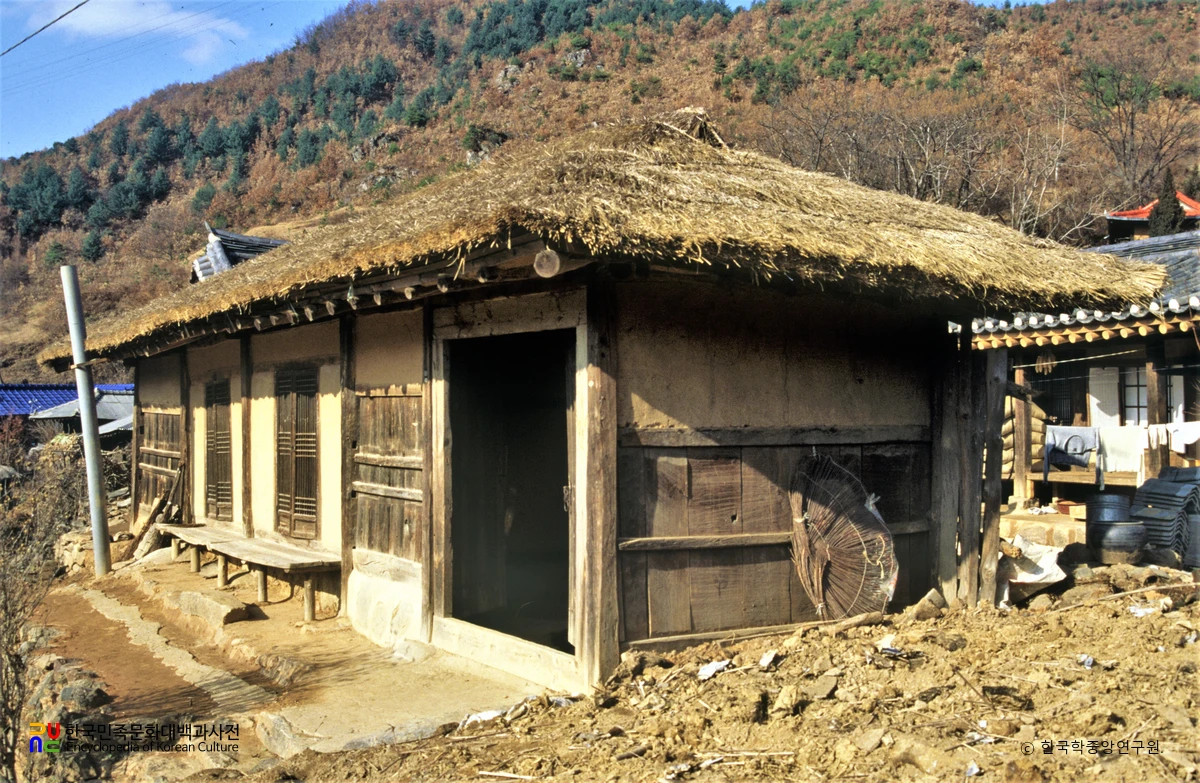 양평 이항로 선생 생가 측면