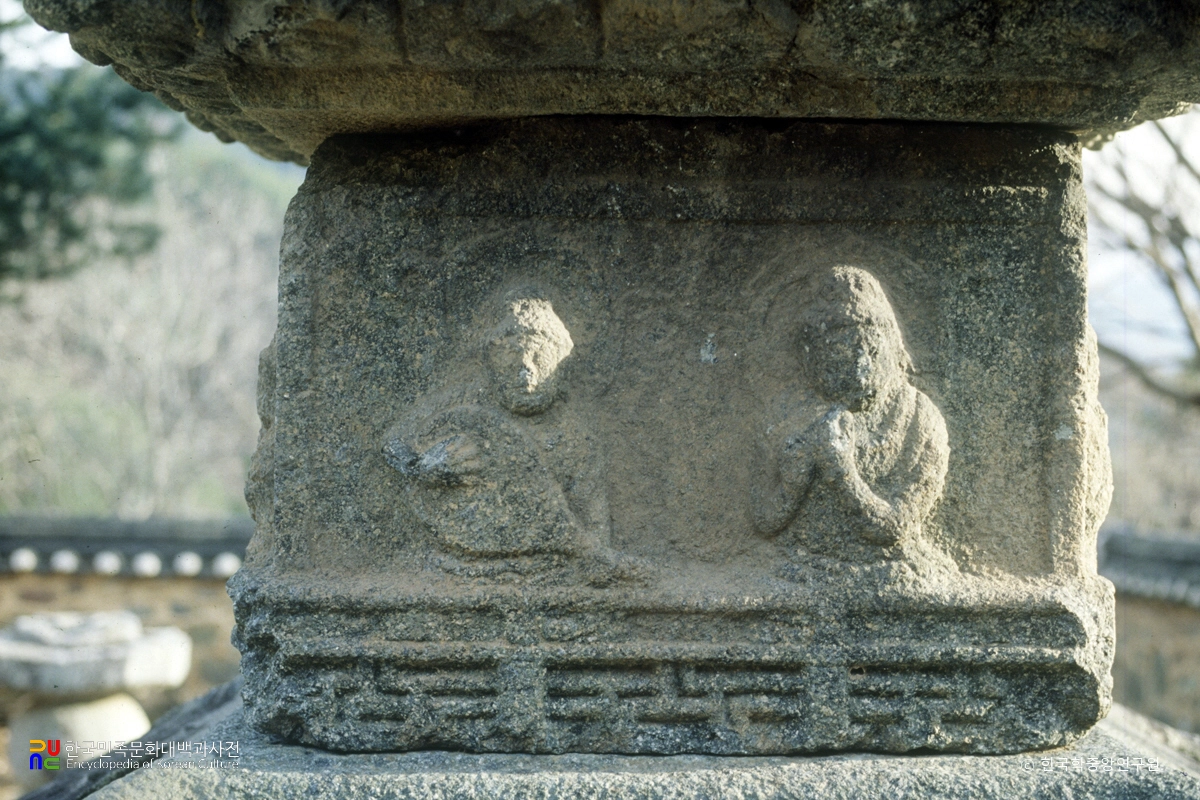 남원 실상사 백장암 삼층석탑 탑신 주악천인상