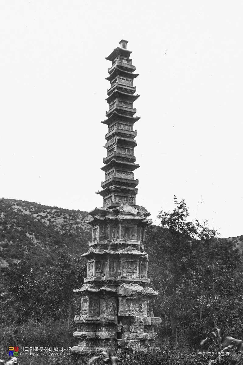 개성 경천사지 십층석탑 정측면