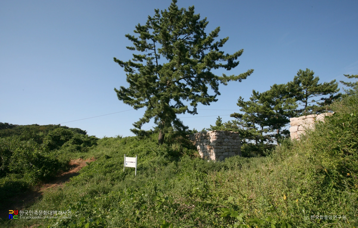 태안 소근진성 동문지