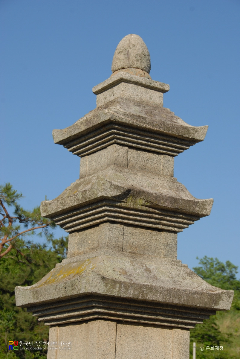 영광 신천리 삼층석탑의 탑신